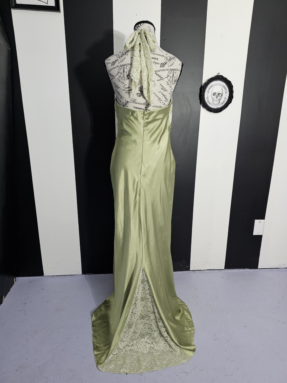 Y2k Halter Lace Bodice Satin Maxi Dress in Light Green - Picture 3 of 6